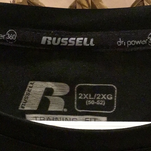 Russell Men’s Black Shirt 2X EUC - Picture 2 of 2